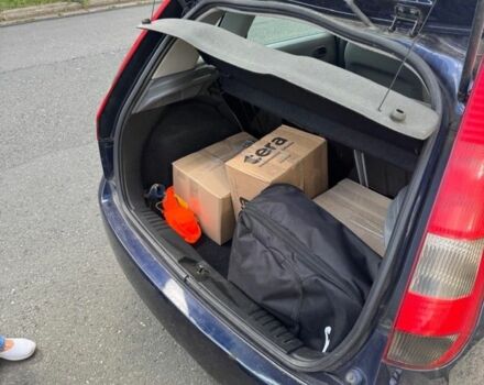 Синій Форд Фієста, об'ємом двигуна 1.6 л та пробігом 196 тис. км за 3075 $, фото 2 на Automoto.ua