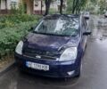 Синий Форд Фиеста, объемом двигателя 1.39 л и пробегом 218 тыс. км за 2700 $, фото 1 на Automoto.ua