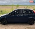 Синий Форд Фиеста, объемом двигателя 1.3 л и пробегом 293 тыс. км за 3150 $, фото 4 на Automoto.ua