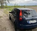 Синій Форд Фієста, об'ємом двигуна 1.3 л та пробігом 297 тис. км за 3100 $, фото 5 на Automoto.ua