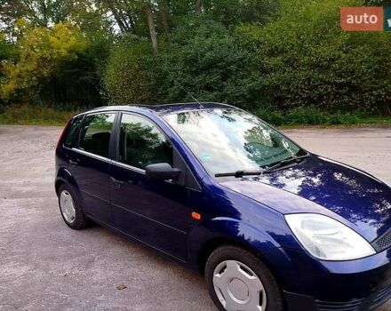 Синий Форд Фиеста, объемом двигателя 1.6 л и пробегом 166 тыс. км за 4100 $, фото 6 на Automoto.ua