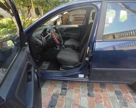 Синий Форд Фиеста, объемом двигателя 1.3 л и пробегом 230 тыс. км за 2600 $, фото 2 на Automoto.ua