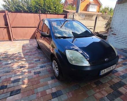 Синий Форд Фиеста, объемом двигателя 1.3 л и пробегом 230 тыс. км за 2600 $, фото 4 на Automoto.ua