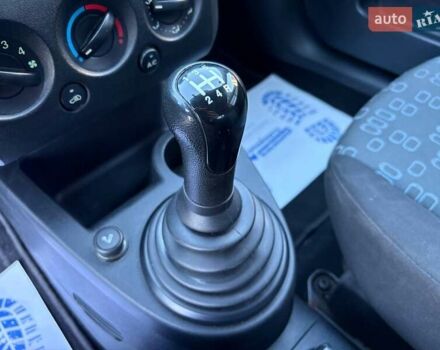 Форд Фиеста 2004 в Виннице на Automoto.ua Синий Форд Фиеста, объемом двигателя 1.2 л и пробегом 154 тыс. км за 3600 $, фото 14 на Automoto.ua