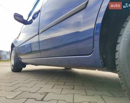 Синий Форд Фиеста, объемом двигателя 1.3 л и пробегом 130 тыс. км за 3700 $, фото 22 на Automoto.ua