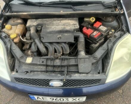 Синій Форд Фієста, об'ємом двигуна 1.4 л та пробігом 3 тис. км за 3500 $, фото 5 на Automoto.ua