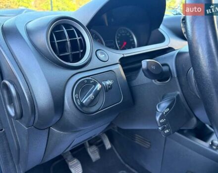 Форд Фиеста 2004 в Виннице на Automoto.ua Синий Форд Фиеста, объемом двигателя 1.2 л и пробегом 154 тыс. км за 3600 $, фото 13 на Automoto.ua