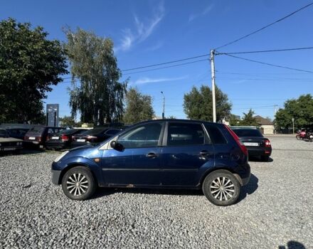 Синий Форд Фиеста, объемом двигателя 1.3 л и пробегом 87 тыс. км за 3400 $, фото 3 на Automoto.ua