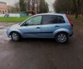 Синий Форд Фиеста, объемом двигателя 1.2 л и пробегом 300 тыс. км за 1900 $, фото 5 на Automoto.ua