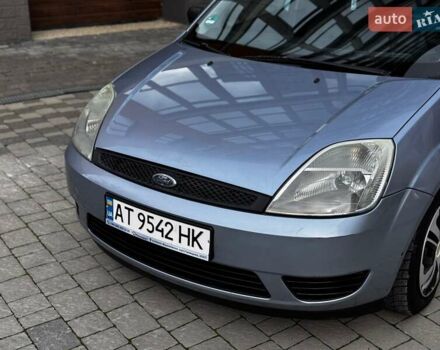 Синий Форд Фиеста, объемом двигателя 1.3 л и пробегом 175 тыс. км за 3650 $, фото 7 на Automoto.ua