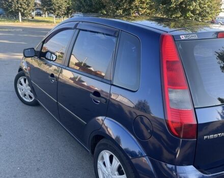 Синий Форд Фиеста, объемом двигателя 1.4 л и пробегом 295 тыс. км за 3800 $, фото 5 на Automoto.ua