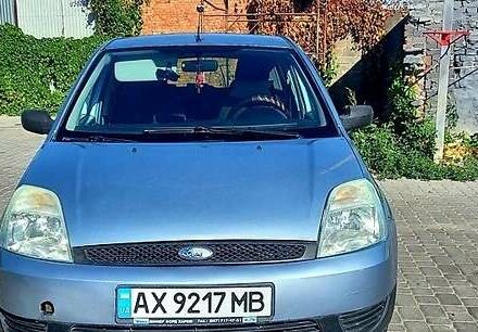 Синій Форд Фієста, об'ємом двигуна 1.3 л та пробігом 217 тис. км за 3600 $, фото 3 на Automoto.ua