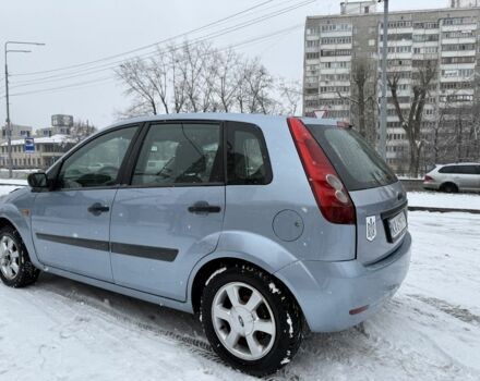 Синий Форд Фиеста, объемом двигателя 1.2 л и пробегом 279 тыс. км за 2750 $, фото 6 на Automoto.ua