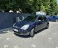 Синий Форд Фиеста, объемом двигателя 1.3 л и пробегом 150 тыс. км за 1500 $, фото 1 на Automoto.ua