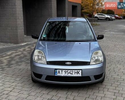 Синий Форд Фиеста, объемом двигателя 1.3 л и пробегом 175 тыс. км за 3650 $, фото 4 на Automoto.ua