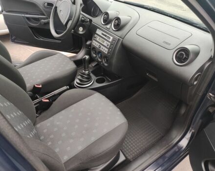 Синій Форд Фієста, об'ємом двигуна 0 л та пробігом 207 тис. км за 3650 $, фото 2 на Automoto.ua