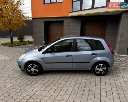 Синий Форд Фиеста, объемом двигателя 1.3 л и пробегом 175 тыс. км за 3650 $, фото 14 на Automoto.ua