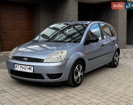 Синий Форд Фиеста, объемом двигателя 1.3 л и пробегом 175 тыс. км за 3650 $, фото 8 на Automoto.ua
