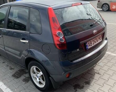 Синий Форд Фиеста, объемом двигателя 1.24 л и пробегом 230 тыс. км за 3200 $, фото 6 на Automoto.ua
