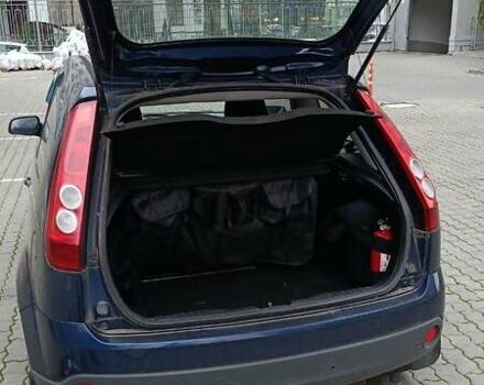 Синій Форд Фієста, об'ємом двигуна 1.4 л та пробігом 145 тис. км за 3200 $, фото 13 на Automoto.ua