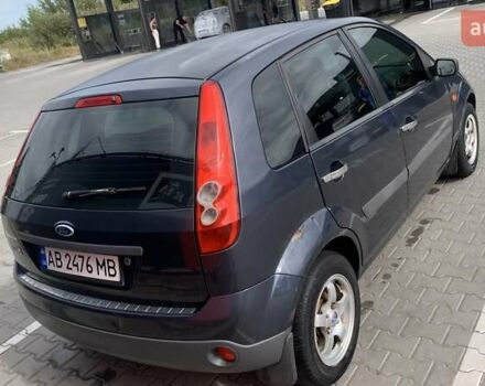 Синий Форд Фиеста, объемом двигателя 1.24 л и пробегом 230 тыс. км за 3200 $, фото 5 на Automoto.ua