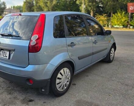 Синий Форд Фиеста, объемом двигателя 1.4 л и пробегом 256 тыс. км за 3800 $, фото 3 на Automoto.ua