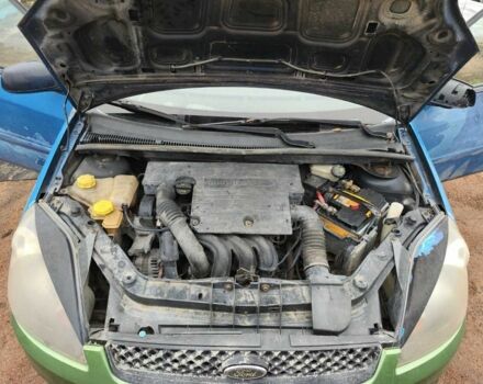 Синий Форд Фиеста, объемом двигателя 1.4 л и пробегом 3 тыс. км за 2100 $, фото 5 на Automoto.ua