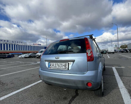 Синий Форд Фиеста, объемом двигателя 1.3 л и пробегом 170 тыс. км за 4300 $, фото 6 на Automoto.ua