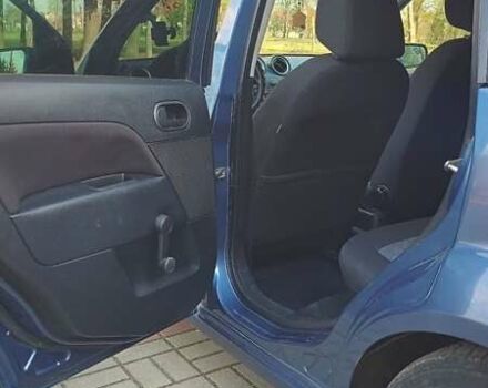 Синій Форд Фієста, об'ємом двигуна 1.24 л та пробігом 186 тис. км за 4500 $, фото 12 на Automoto.ua