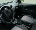 Синій Форд Фієста, об'ємом двигуна 1.4 л та пробігом 145 тис. км за 3200 $, фото 7 на Automoto.ua