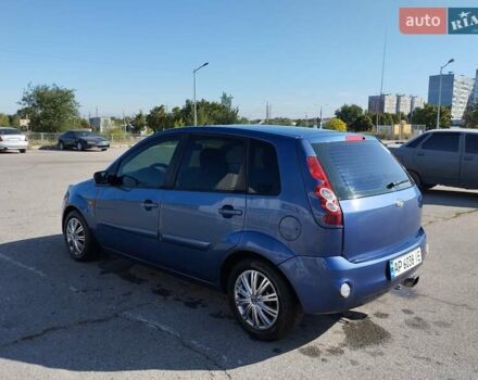 Синий Форд Фиеста, объемом двигателя 1.24 л и пробегом 156 тыс. км за 3800 $, фото 6 на Automoto.ua