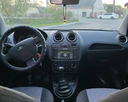 Синий Форд Фиеста, объемом двигателя 1.24 л и пробегом 186 тыс. км за 4100 $, фото 7 на Automoto.ua