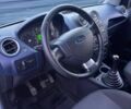 Синій Форд Фієста, об'ємом двигуна 1.3 л та пробігом 150 тис. км за 3200 $, фото 10 на Automoto.ua