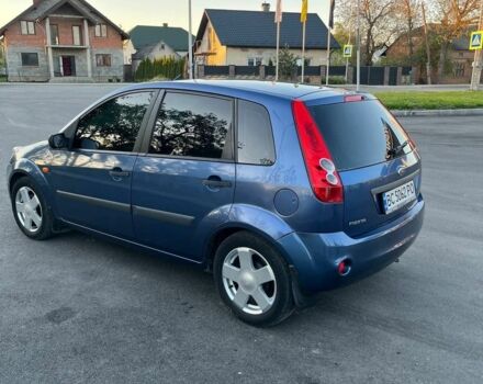 Синій Форд Фієста, об'ємом двигуна 1.2 л та пробігом 186 тис. км за 4100 $, фото 4 на Automoto.ua