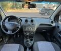 Синий Форд Фиеста, объемом двигателя 1.3 л и пробегом 230 тыс. км за 2800 $, фото 6 на Automoto.ua