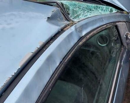 Синій Форд Фієста, об'ємом двигуна 1.3 л та пробігом 191 тис. км за 2000 $, фото 3 на Automoto.ua