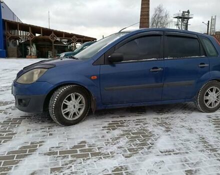 Синий Форд Фиеста, объемом двигателя 1.4 л и пробегом 199 тыс. км за 3350 $, фото 9 на Automoto.ua