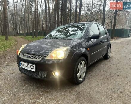 Синий Форд Фиеста, объемом двигателя 1.39 л и пробегом 252 тыс. км за 2900 $, фото 10 на Automoto.ua