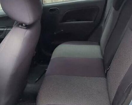 Синій Форд Фієста, об'ємом двигуна 1.3 л та пробігом 191 тис. км за 2000 $, фото 10 на Automoto.ua