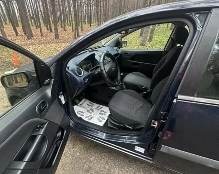 Синий Форд Фиеста, объемом двигателя 1.39 л и пробегом 252 тыс. км за 2900 $, фото 19 на Automoto.ua