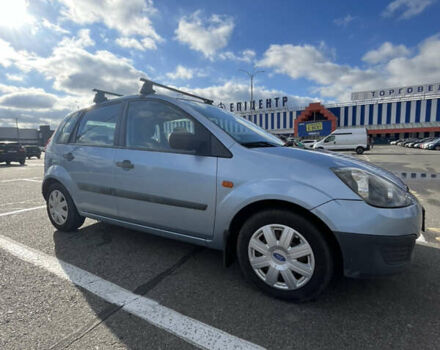 Синий Форд Фиеста, объемом двигателя 1.3 л и пробегом 170 тыс. км за 4300 $, фото 2 на Automoto.ua