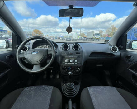 Синий Форд Фиеста, объемом двигателя 1.3 л и пробегом 170 тыс. км за 4300 $, фото 10 на Automoto.ua