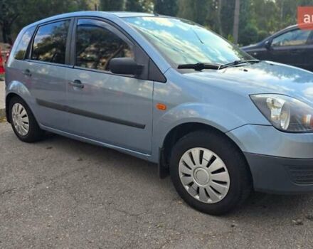 Синий Форд Фиеста, объемом двигателя 1.4 л и пробегом 256 тыс. км за 3800 $, фото 1 на Automoto.ua