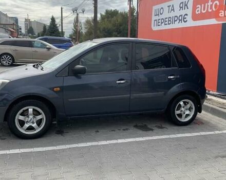 Синий Форд Фиеста, объемом двигателя 1.24 л и пробегом 230 тыс. км за 3200 $, фото 3 на Automoto.ua