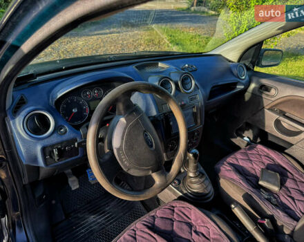 Синій Форд Фієста, об'ємом двигуна 1.39 л та пробігом 232 тис. км за 3200 $, фото 9 на Automoto.ua