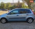 Синий Форд Фиеста, объемом двигателя 1.39 л и пробегом 186 тыс. км за 5000 $, фото 1 на Automoto.ua