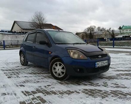 Синий Форд Фиеста, объемом двигателя 1.4 л и пробегом 199 тыс. км за 3350 $, фото 2 на Automoto.ua