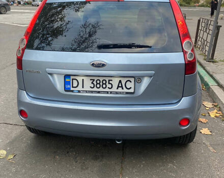 Синий Форд Фиеста, объемом двигателя 1.4 л и пробегом 156 тыс. км за 4000 $, фото 5 на Automoto.ua