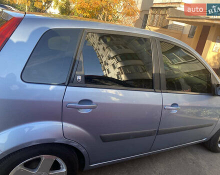 Синий Форд Фиеста, объемом двигателя 1.4 л и пробегом 156 тыс. км за 4000 $, фото 4 на Automoto.ua