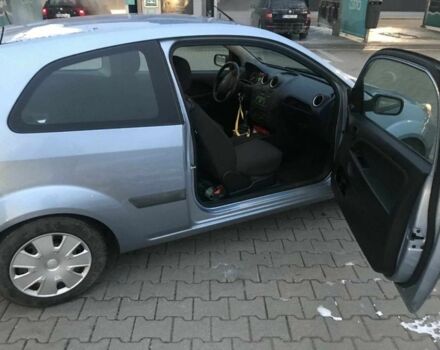 Синий Форд Фиеста, объемом двигателя 1.3 л и пробегом 240 тыс. км за 3500 $, фото 14 на Automoto.ua